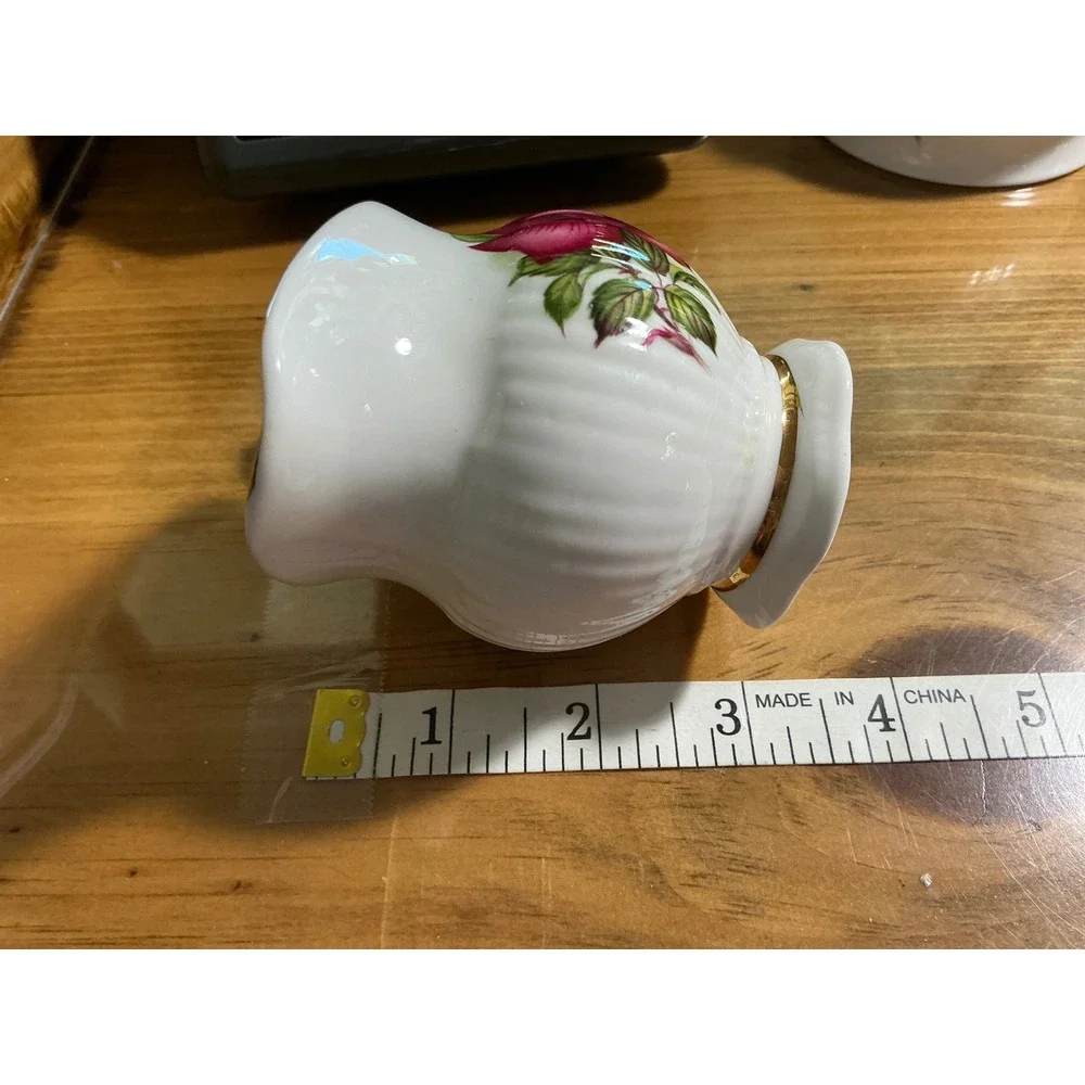 Elizabethan‎ Fine Bone China Creamer and Sugar Bowl Set Red Rose Made in England